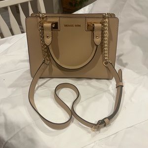 Gorgeous tan Michael Kors Bag